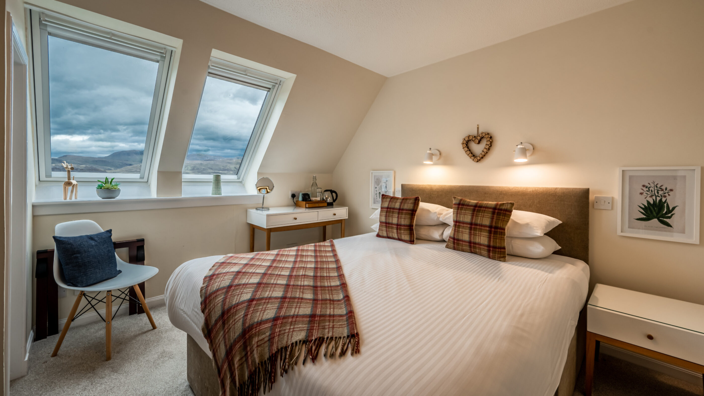 Double room with loch view