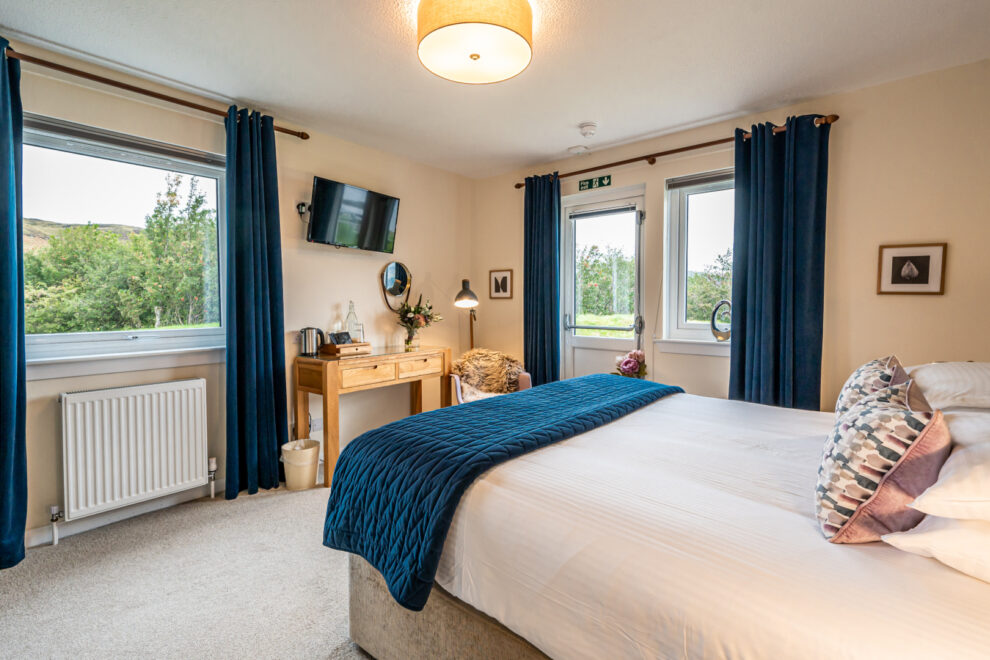 Kingsize double room with loch view